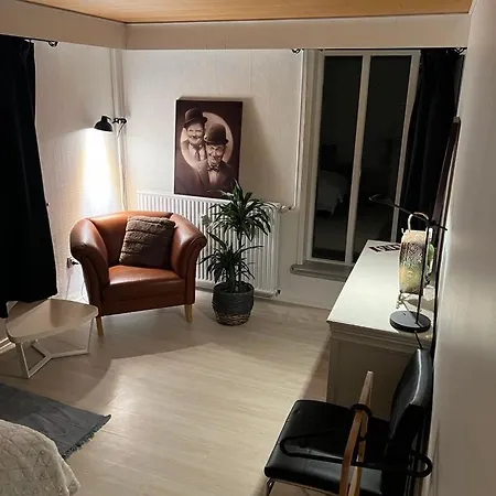 Δωμάτια σε οικογενειακή κατοικία Bed House By Me K5-4